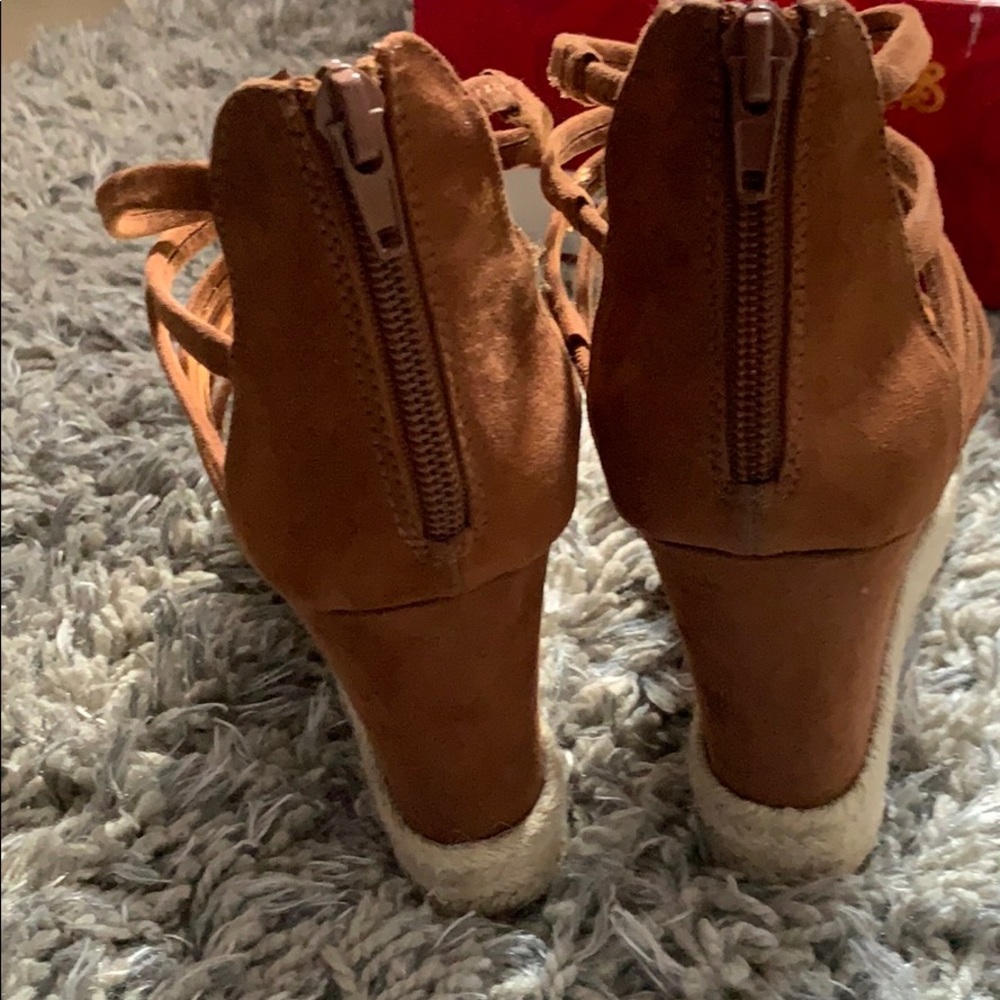Wedges by Carlos Santana - Picture 3 of 6